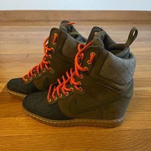 RARE  Nike Dunk Sky Hi SneakerBoot 2.0. Size 7